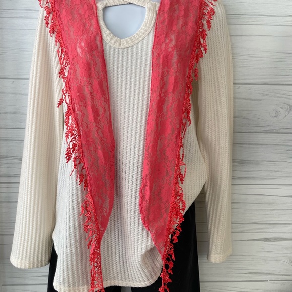 Nordstrom Accessories - Beautiful Lace Corral Scarf/wrap.